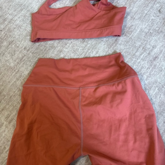 Set active matching set top size small shorts size medium - Picture 4 of 4